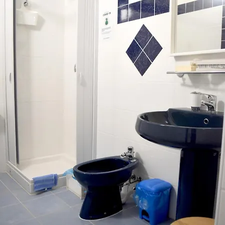 L'approdo 산타 마리아 델 세드로